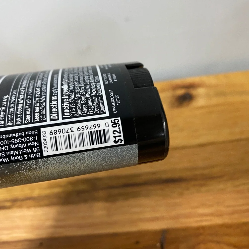 Bath & Body Works Graphite Mens Antiperspirant Deodorant 2.7 oz New